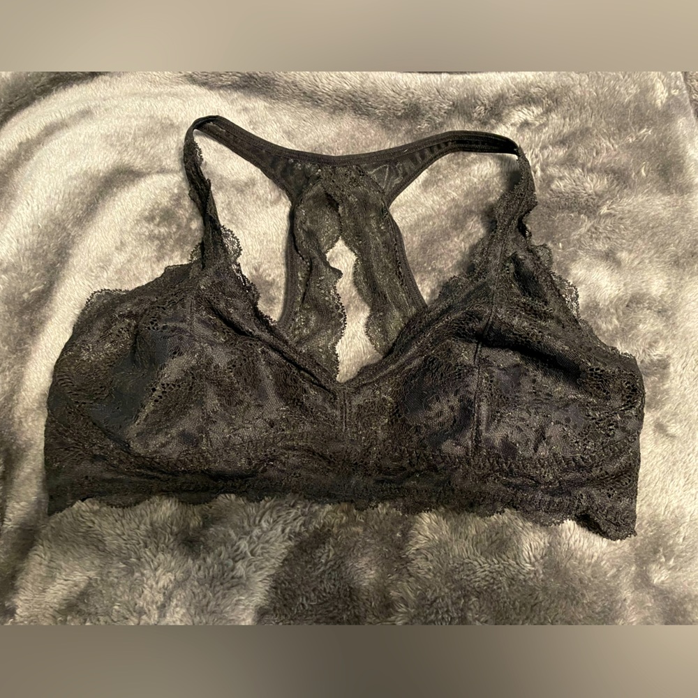 Felina new without tags black lace bralette, size medium